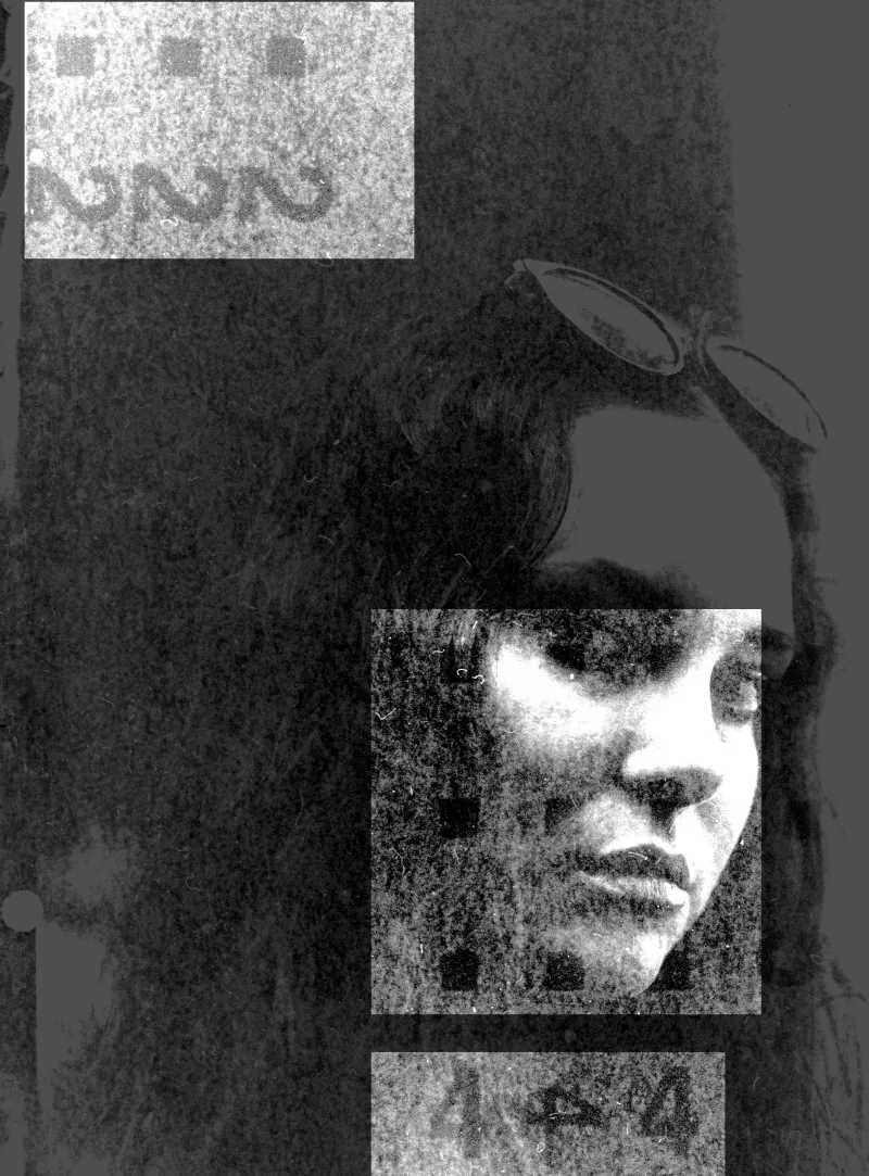 Seltsame Symbole, Quadrate und Punkte auf dem entwickelten Film.